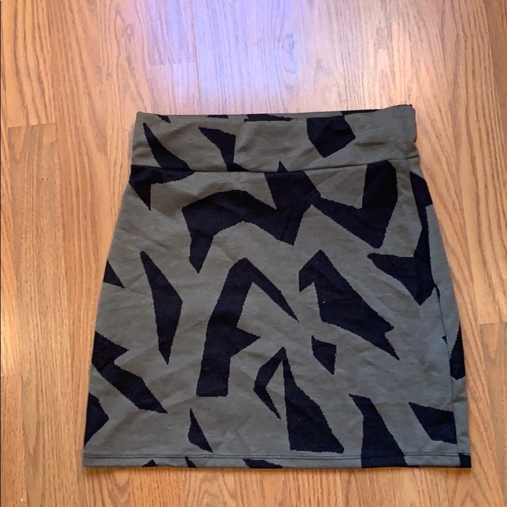 Bodycon Fitted Skirt Sz L